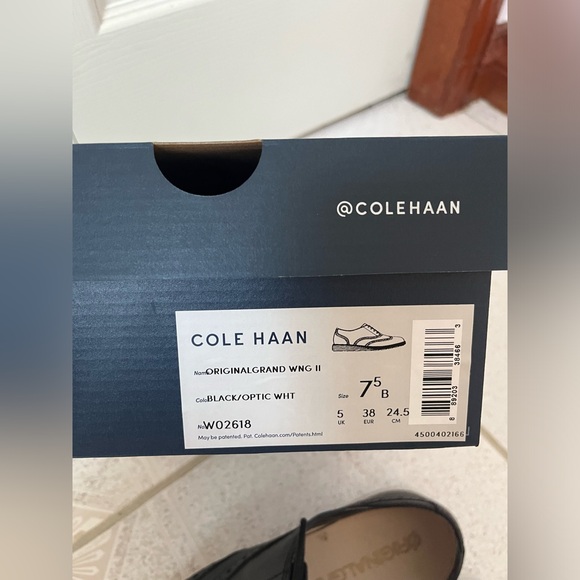 Cole Haan Classic Oxfords shoes - Picture 7 of 7